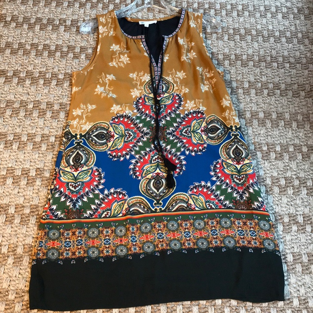 DR2 sleeveless dress - size small
